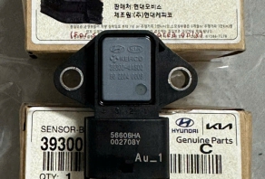 CẢM BIẾN ÁP SUẤT KHÍ NẠP D4CB