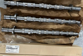 TRỤC CAM PHẢI MÁY D4CB